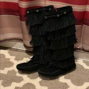 Black Minnetonka fringe boots